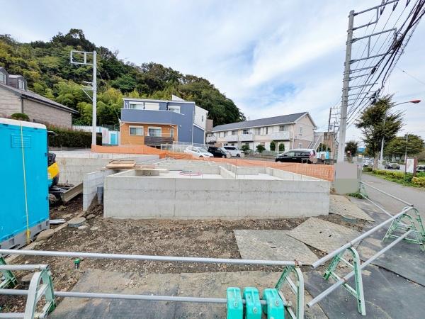 【B号棟】藤沢市新築戸建2台駐車可WICSIC吹抜