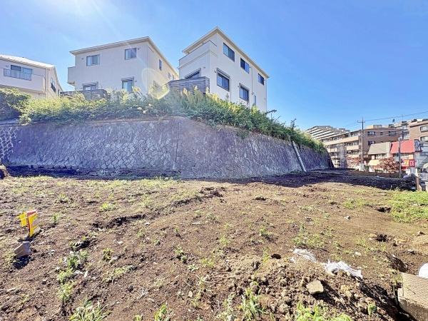 大和市新築戸建カースペースLDK18帖