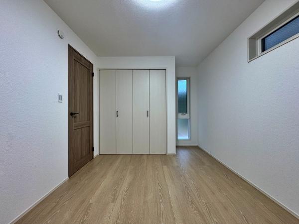 南区新築戸建WICロフトLDK18帖角地