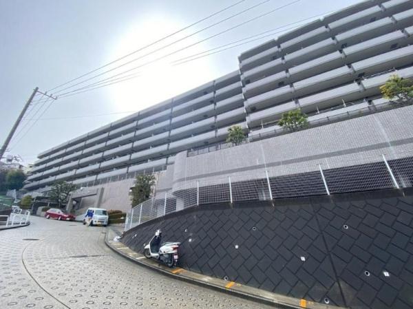 ワコーレロイヤルヒルズ横浜蒔田【2WIC屋外プール】