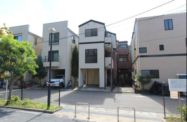 川崎市高津区末長４丁目の中古一戸建