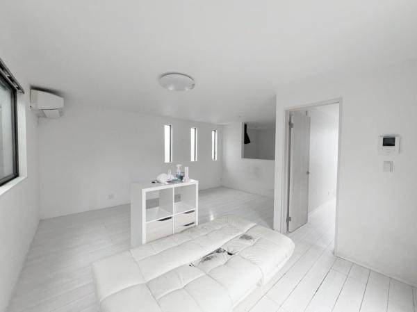 横浜市保土ケ谷区戸建　カースぺ2台　LDK17帖超　都市ガス