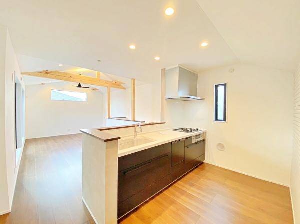 【4号棟】座間市新築戸建2台駐車可省エネ