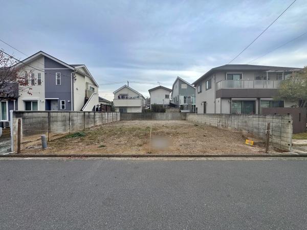 金沢区売地建築条件無し更地陽当り◎土地62坪以上