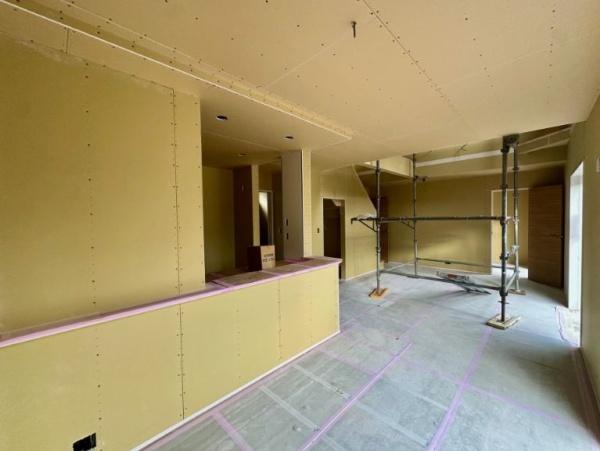 【1号棟】金沢区新築戸建2台駐車可LDK20帖吹抜