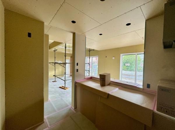 【1号棟】金沢区新築戸建2台駐車可LDK20帖吹抜