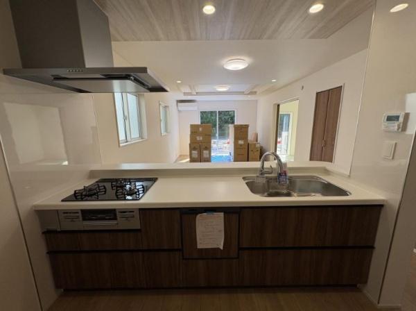 【2号棟】町田市新築戸建3台駐車可WIC