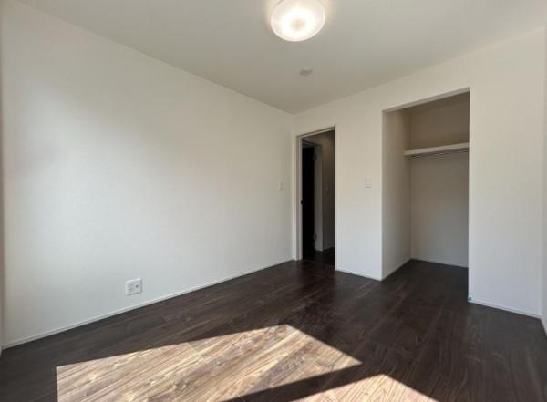 【3号棟】町田市新築戸建3台駐車可WIC