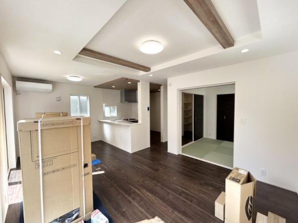 【3号棟】町田市新築戸建3台駐車可WIC