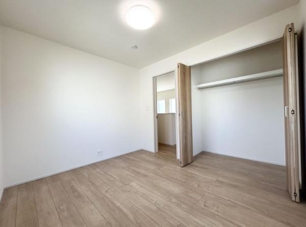 【4号棟】町田市新築戸建3台駐車可WIC