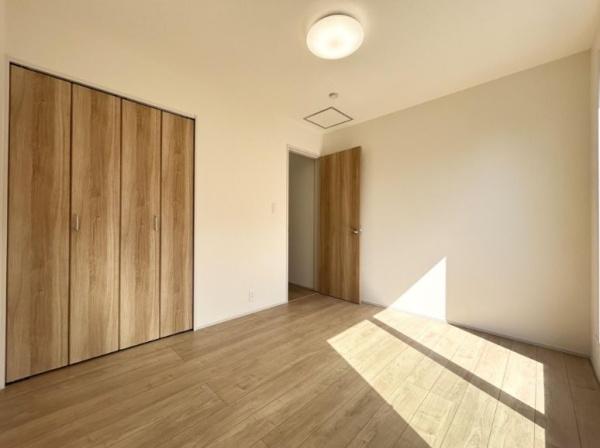 【4号棟】町田市新築戸建3台駐車可WIC