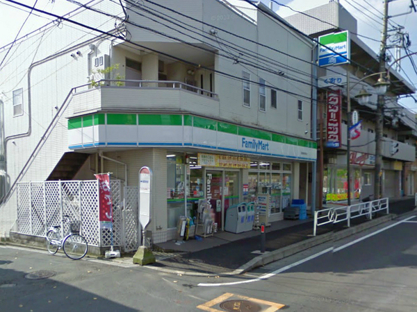 横浜市港南区港南３丁目の中古一戸建て(ファミリーマート双葉南高校前店)