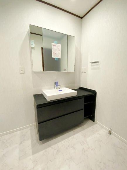 綾瀬市綾西４丁目の中古一戸建て