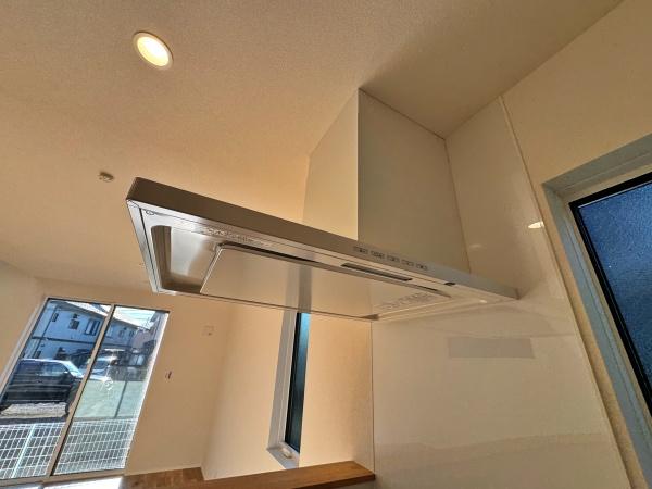 【B号棟】綾瀬市新築戸建ルーバル2台駐車可WIC