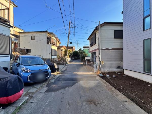 【B号棟】綾瀬市新築戸建ルーバル2台駐車可WIC