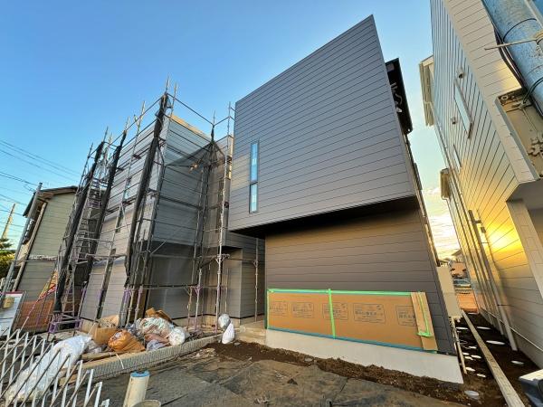 【B号棟】綾瀬市新築戸建ルーバル2台駐車可WIC