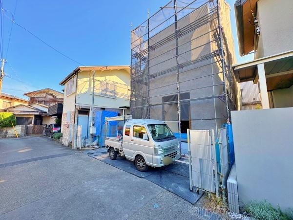 藤沢市新築戸建2台駐車可WICロフト吹抜け