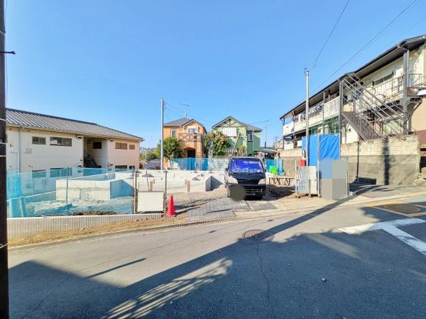 【1号棟】泉区新築戸建2台駐車可WICパントリー