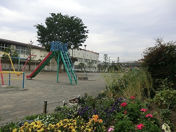 【1号棟】川崎市新築戸建ビルトイン車庫納戸(小向第三公園)