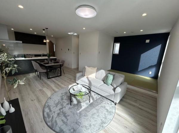 緑区新築戸建2台駐車可ルーバルパントリー