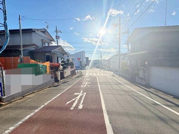 【1号棟】海老名市新築戸建3台駐車可角地床暖