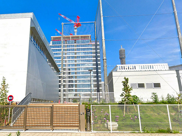 モンテベルデ横浜【駅徒8分横浜駅陽当り】(みなとみらい本町小学校)