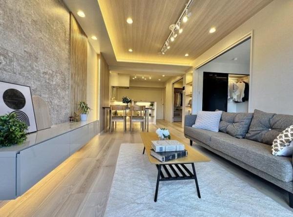 モンテベルデ横浜【駅徒8分横浜駅陽当り】