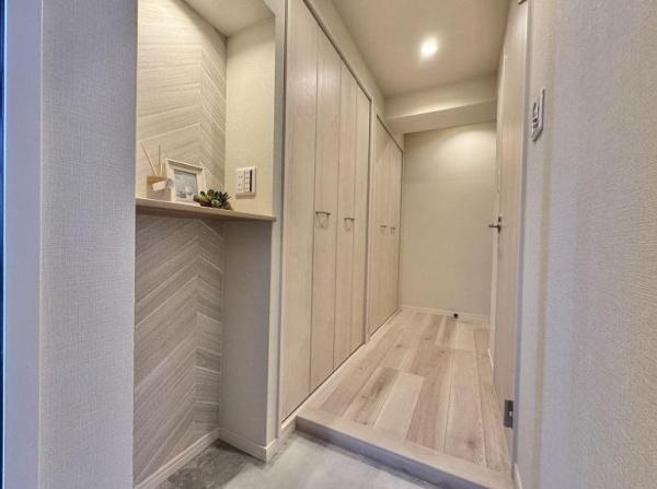 モンテベルデ横浜【駅徒8分横浜駅陽当り】