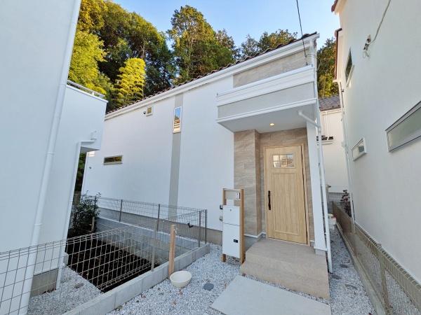 【8号棟】緑区新築戸建2台駐車可パントリー