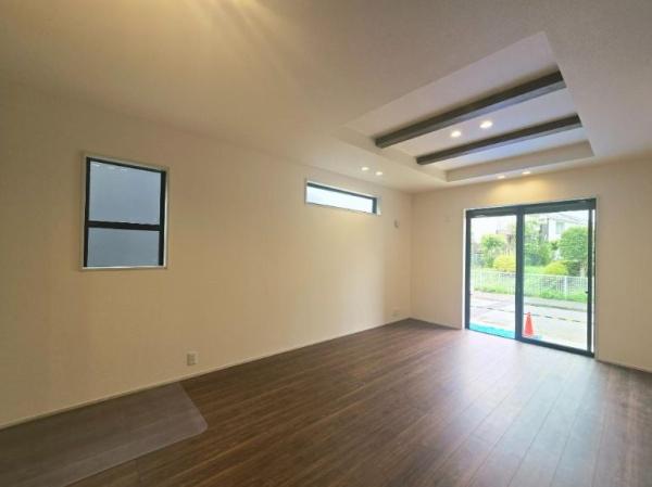 【2号棟】青葉区新築戸建2台駐車可パントリー