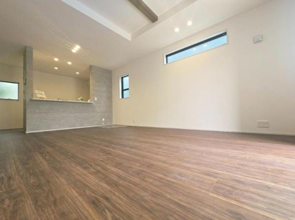 【2号棟】青葉区新築戸建2台駐車可パントリー