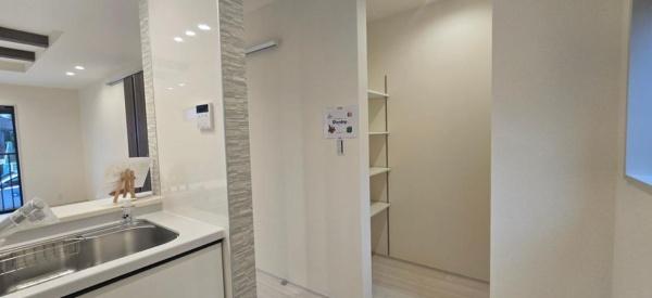 【3号棟】青葉区新築戸建2台駐車可パントリー