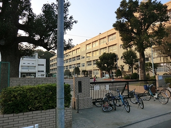 横浜市緑区白山４丁目の中古一戸建て(横浜市立新井小学校)