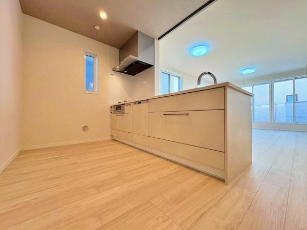 【B号棟】港北区新築戸建ファミクロWICパントリー