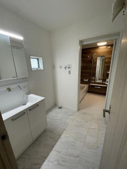 神奈川区新築戸建床暖房宅配ボックス