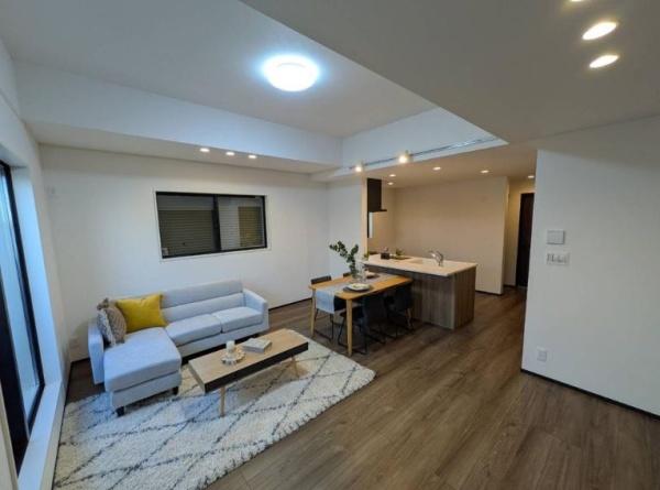 【B号棟】中区新築戸建SIC床暖房庭付宅配ボックス