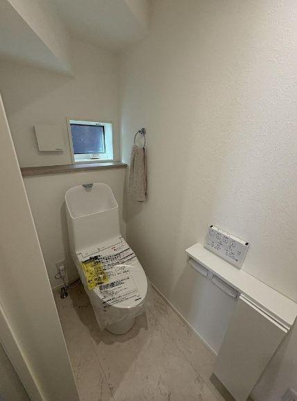 港南区新築戸建2台駐車可LDK18帖床暖房