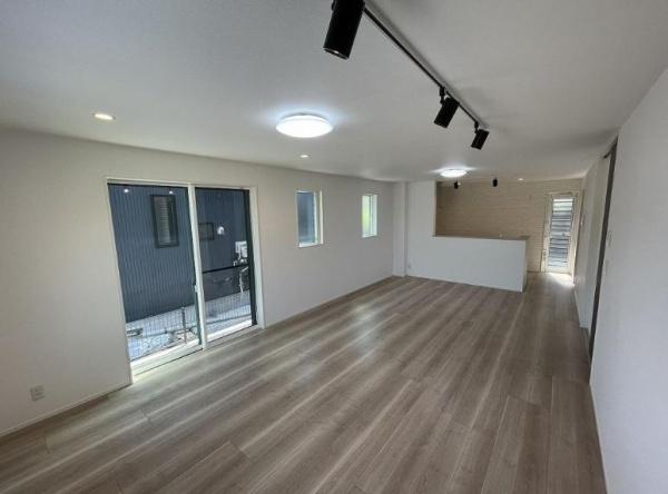 【B号棟】町田市新築戸建2台駐車可LDK20帖