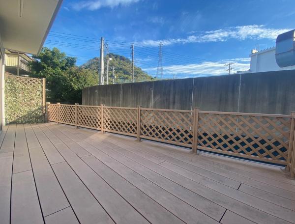 横須賀市戸建　平成27年築　ウッドデッキ　カースぺ有