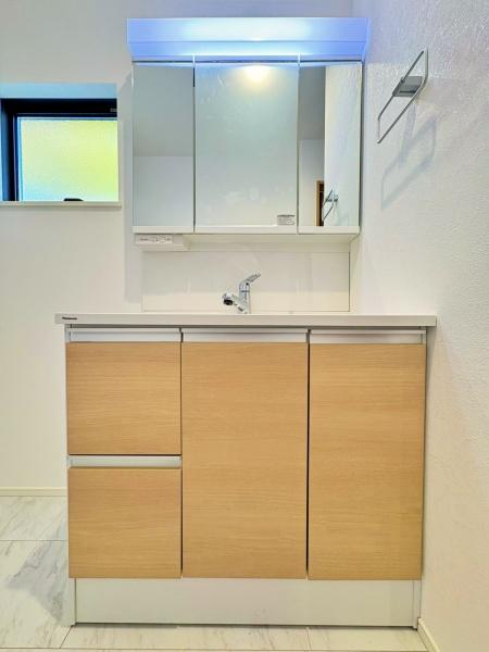 川崎市新築戸建2台駐車可庭付SICパントリー