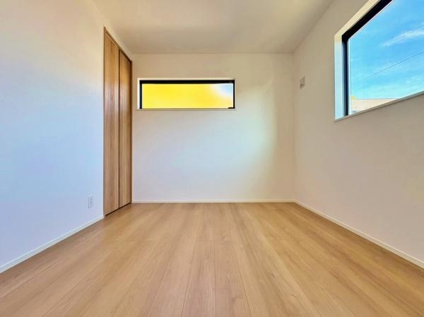 川崎市新築戸建2台駐車可庭付SICパントリー