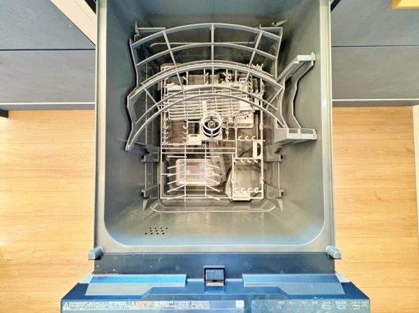 川崎市新築戸建2台駐車可庭付SICパントリー