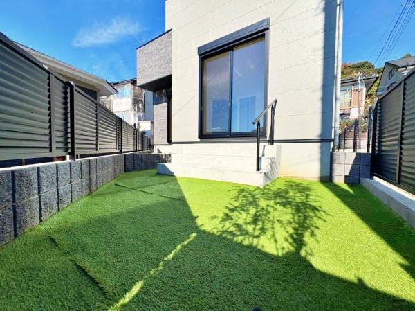 川崎市新築戸建2台駐車可庭付SICパントリー