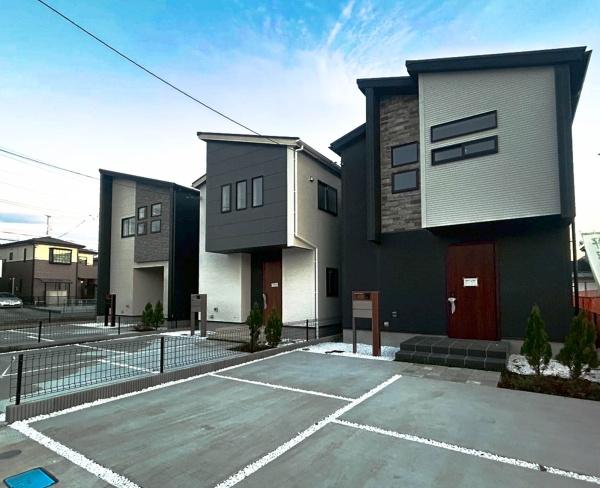 【4号棟】小田原市新築戸建　カースぺ2台　南側専用庭あり