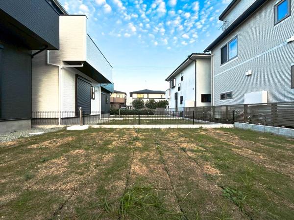 【4号棟】小田原市新築戸建　カースぺ2台　南側専用庭あり