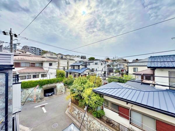 【1号棟】金沢区新築戸建ビルトイン車庫パントリー