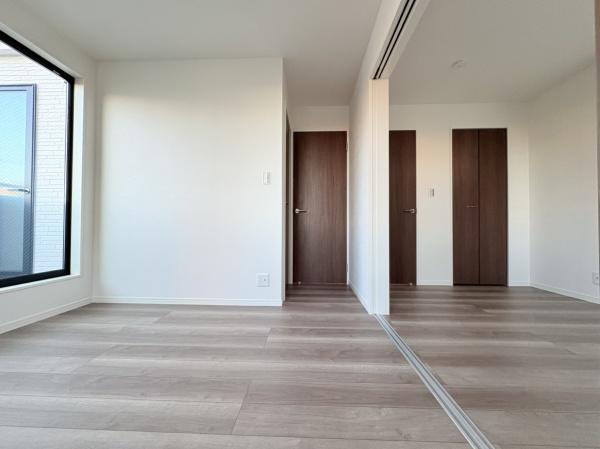 【2号棟】藤沢市新築戸建　ビルドインガレージ　都市ガス