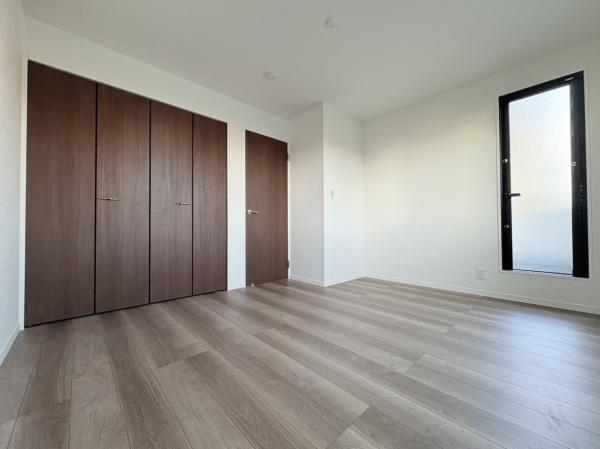 【2号棟】藤沢市新築戸建　ビルドインガレージ　都市ガス