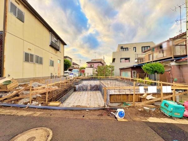 川崎市新築戸建ビルトイン車庫パントリーLDK19帖