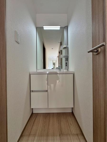 【C号棟】西区新築戸建ビルトイン車庫パントリー